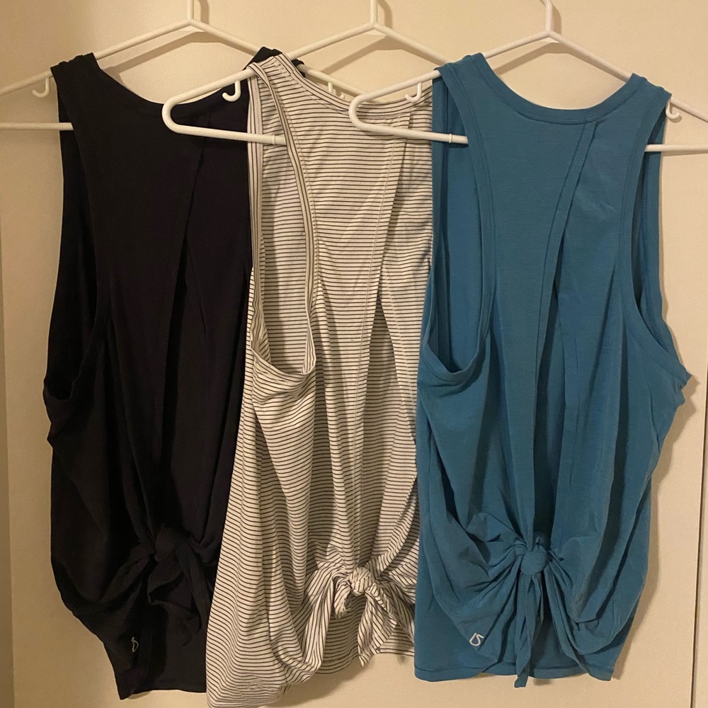 Set of 3 Gap Fit tie back tanks